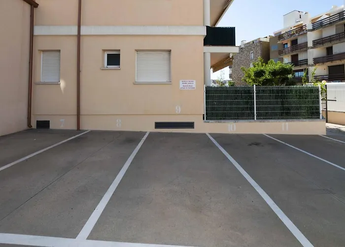 In Near Playa Santa Margarita Roses